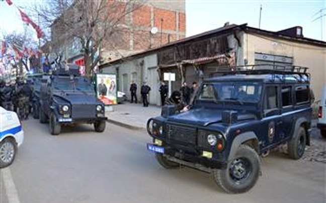 Ένοπλος άνοιξε πυρ στην Τουρκία και σκότωσε έξι άτομα