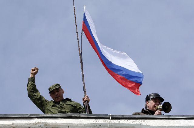 Ρωσικούς πυραύλους στην Κριμαία καταγγέλει το ΝΑΤΟ
