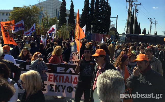 «Δεύτερος γύρος» στη διαμάχη υπουργείου-εκπαιδευτικών