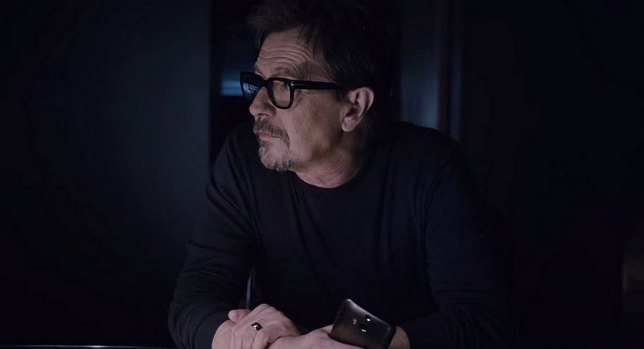 Ο Gary Oldman στη διαφήμιση του νέου HTC One