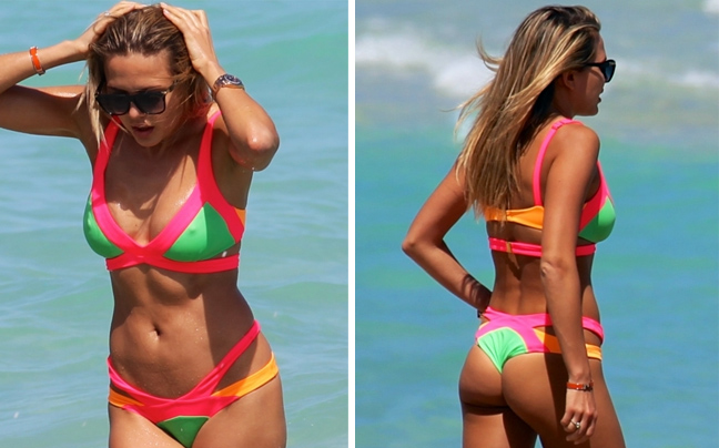 Πολύχρωμη&#8230; επανάσταση η σέξι Tetyana Veryovkina