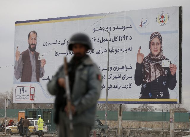 Άνοιξαν οι κάλπες στο Αφγανιστάν