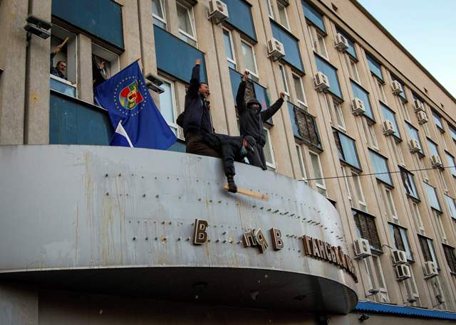 Ομηρία 60 ατόμων στο Λουχάνσκ αναφέρουν οι ουκρανικές αρχές