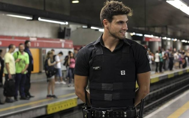 Ο πιο «καυτός» σεκιουριτάς του πλανήτη!