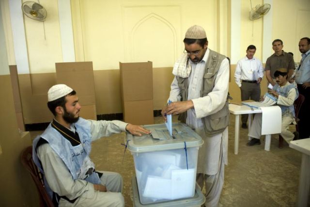 Προηγείται ο Αμπντουλά στις εκλογές του Αφγανιστάν
