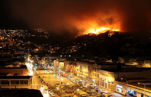 Στους 11 οι νεκροί από την τεράστια πυρκαγιά στο Βαλπαραΐσο
