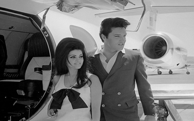 Εντυπωσιακές vintage φωτογραφίες από Celebrities στο αεροδρόμιο
