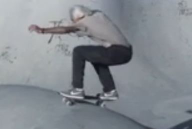 Ο 60χρονος skateboarder
