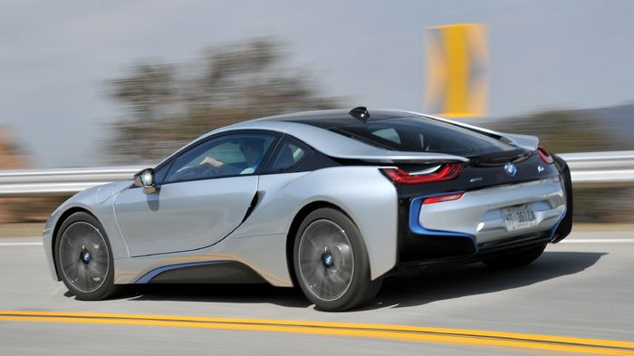 Τον Ιούνιο το BMW i8