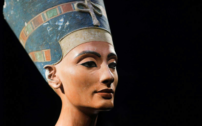 Η καλλονή βασίλισσα της Αιγύπτου Νεφερτίτη