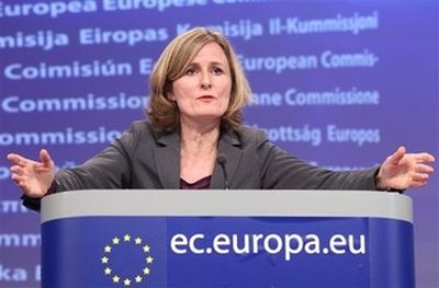 «Η Ευρωπαϊκή Επιτροπή είναι αποφασισμένη να βοηθήσει την Ουκρανία»