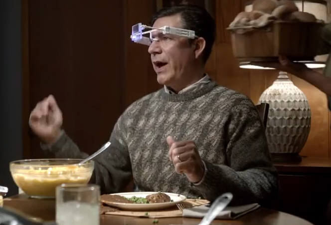 Οικογενειακό γεύμα με&#8230; Google Glasses