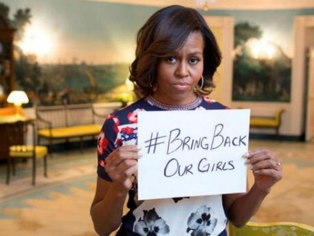 «Εξοργισμένη» η Μισέλ Ομπάμα από την απαγωγή των μαθητριών στη Νιγηρία