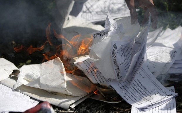 Ματωμένο «ναι» στο δημοψήφισμα αυτονομίας