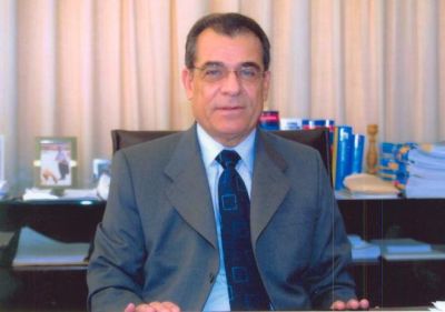 Αντιμέτωπος με τη δικαιοσύνη ο πρώην διοικητής της Κεντρικής Τράπεζας στην Κύπρο