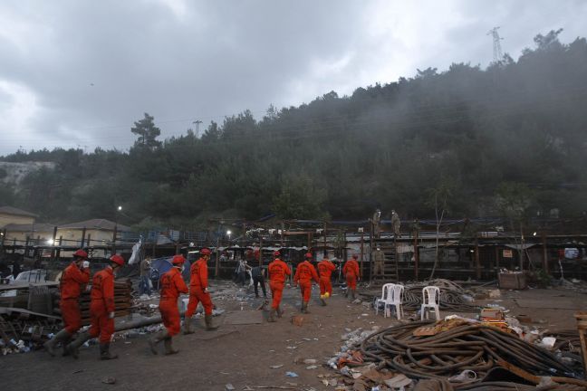 «Να δυναμώσει η απαίτηση &#8220;οι άνθρωποι πάνω από τα κέρδη&#8221;»