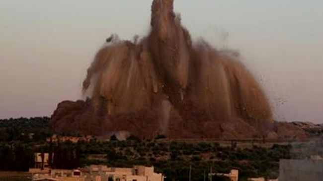 Στρατιωτική βάση στη Συρία ανατίναξαν με 60 τόνους εκρηκτικά οι ισλαμιστές αντάρτες
