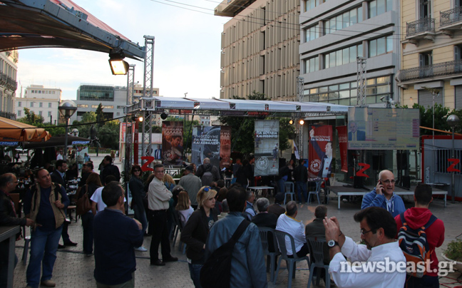 Πώς είδαν τα αποτελέσματα του exit poll στα εκλογικά κέντρα του ΣΥΡΙΖΑ