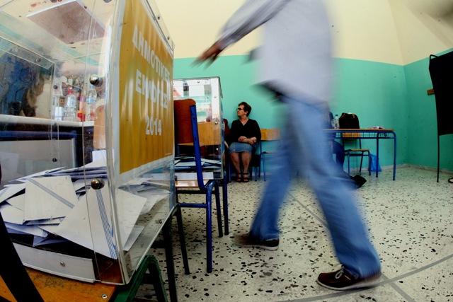 Χωρίς προβλήματα εξελίσσεται η εκλογική διαδικασία στα Χανιά