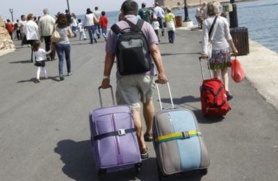 «Βούλιαξε» στους τουρίστες η Ελλάδα το 2014