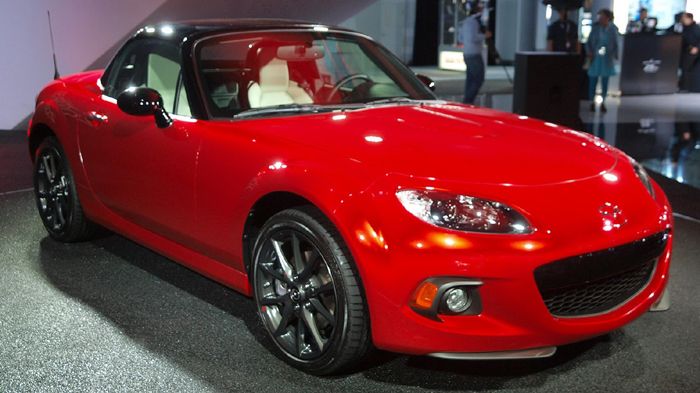 Ξεπούλησε σε 10 λεπτά η Mazda τα επετειακά MX-5