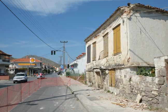 Στα 124 τα μη κατοικήσιμα κτίρια στη Λήμνο