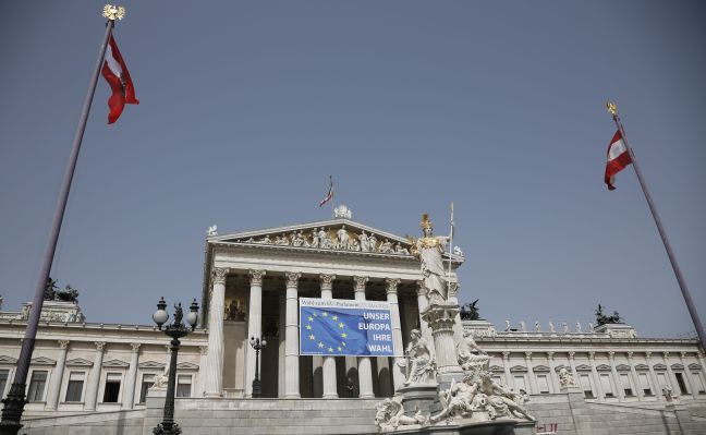 Ενισχύθηκε αλλά δεν υπερίσχυσε η ακροδεξιά στην Αυστρία