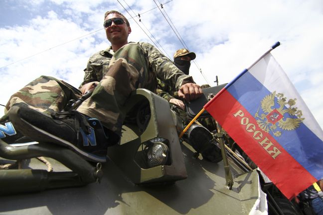 «Ρωσικά στρατεύματα και τεθωρακισμένα έχουν εισέλθει στην ανατολική Ουκρανία»