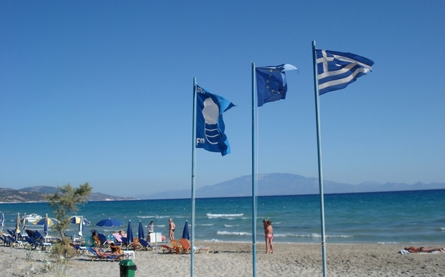 «Οι τουρίστες μπορούν να απολαμβάνουν ανενόχλητοι τα ελληνικά νησιά»
