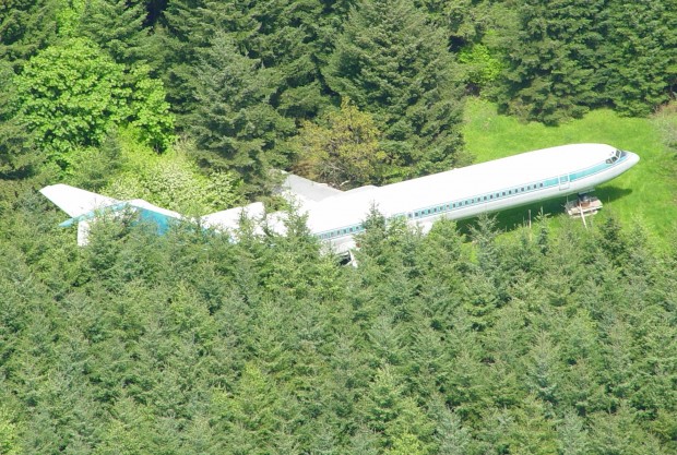 Ένα κρυμμένο boeing στο δάσος του Oregon