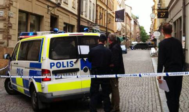 Αποκλείστηκαν δρόμοι στη Στοκχόλμη έπειτα από απειλές εναντίον κόμματων