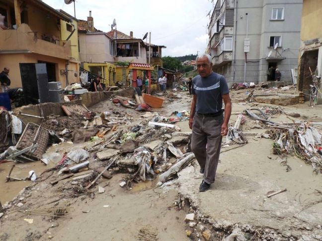 Μία νεκρή από τις σφοδρές πλημμύρες στη Βουλγαρία
