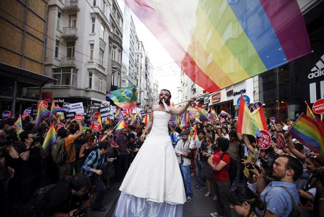 Η μεγαλύτερη εκδήλωση gay pride στο μουσουλμανικό κόσμο