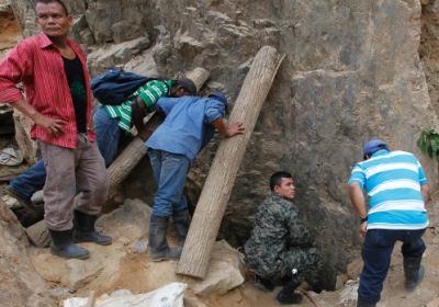Εγκλωβισμένοι εργάτες σε χρυσωρυχείο της Ονδούρα