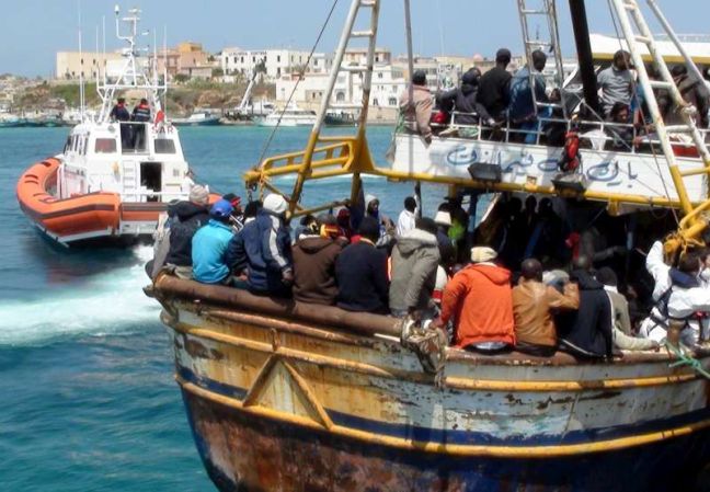 Πάνω από 4.000 πρόσφυγες και μετανάστες διασώθηκαν στη Σικελία