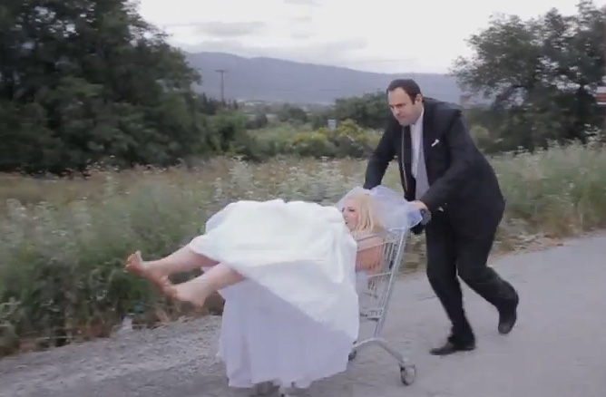 Το πιο τρελό γαμήλιο βίντεο