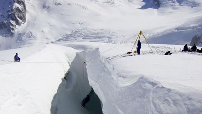 Η κλιματική αλλαγή κάνει τους παγετώνες στις Άλπεις να λιώνουν τρεις φορές ταχύτερα