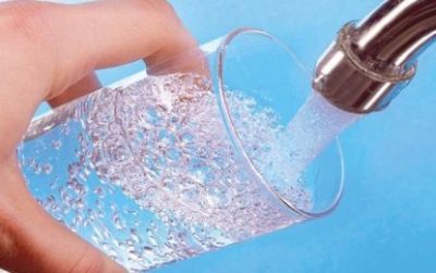 «Τηρείται αυστηρά η νομοθεσία για το πόσιμο νερό στην Χαλκιδική»