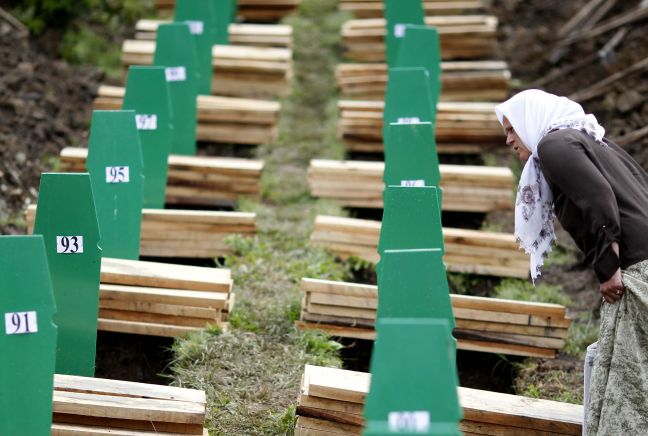 «Ντροπή για την ανθρωπότητα η σφαγή της Σρεμπρένιτσα»