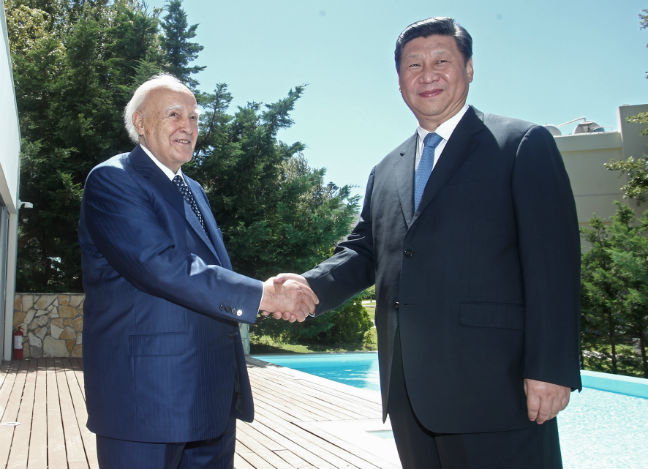 Με τον πρόεδρο της Κίνας συναντήθηκαν Καρολος Παπούλιας και Αντώνης Σαμαράς στη Ρόδο