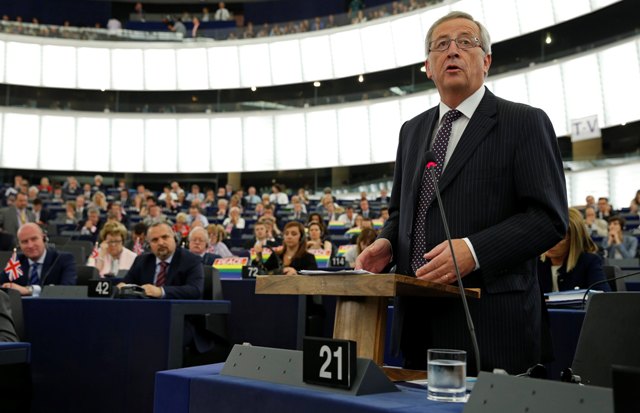 «Το Ευρωκοινοβούλιο κρατά σε ομηρία του το ένα τρίτο της ομάδας του Γιούνκερ»