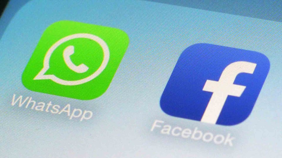 Στην Κομισιόν η συμφωνία Facebook-WhatsApp