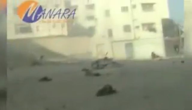 Κάμερα καταγράφει τον βομβαρδισμό αγοράς στη Γάζα