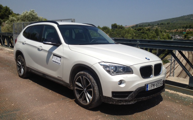 Οδηγούμε την BMW X1 sDrive16i