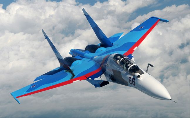 Ρωσικά βομβαρδιστικά πλήττουν θέσεις της ISIS