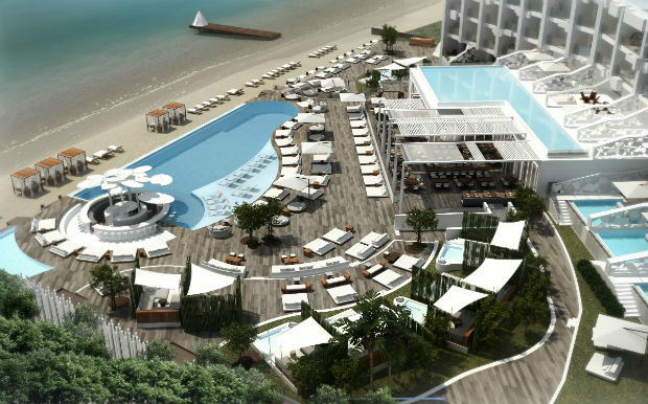 Άνοιξε στην Ελλάδα το πρώτο Nikki Beach Resort στον κόσμο