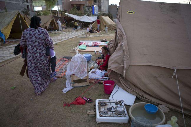 Χιλιάδες Ιρακινοί αναζητούν καταφύγιο στη Συρία
