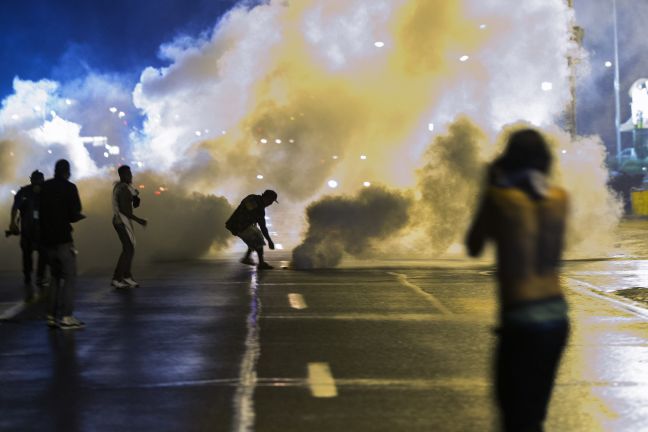 Διαδήλωση στο Σεντ Λιούις για τον θάνατο νεαρού Αφροαμερικανού από πυρά αστυνομικού