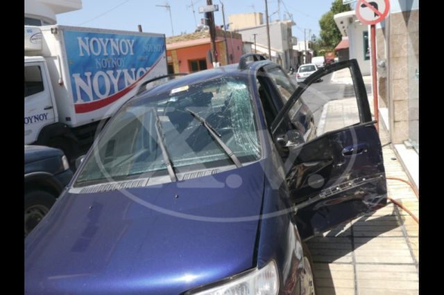 Τροχαίο με πέντε τραυματίες στη Σούδα