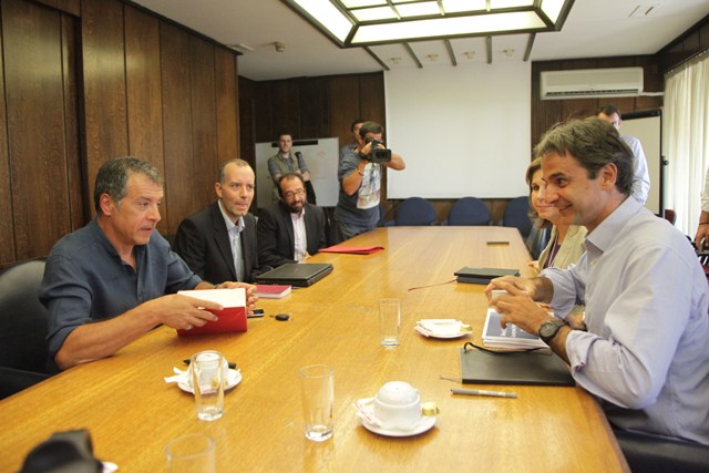 Στο επίκεντρο η κυβερνητική πολιτική στο δημόσιο